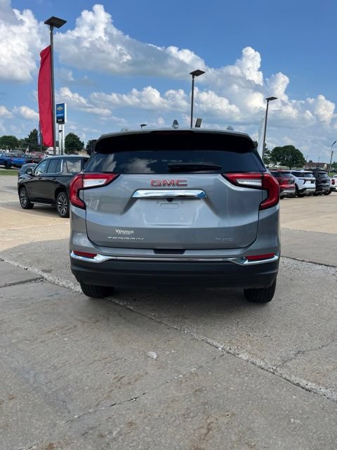 Used 2023 GMC Terrain SLT AWD/4WD image 4