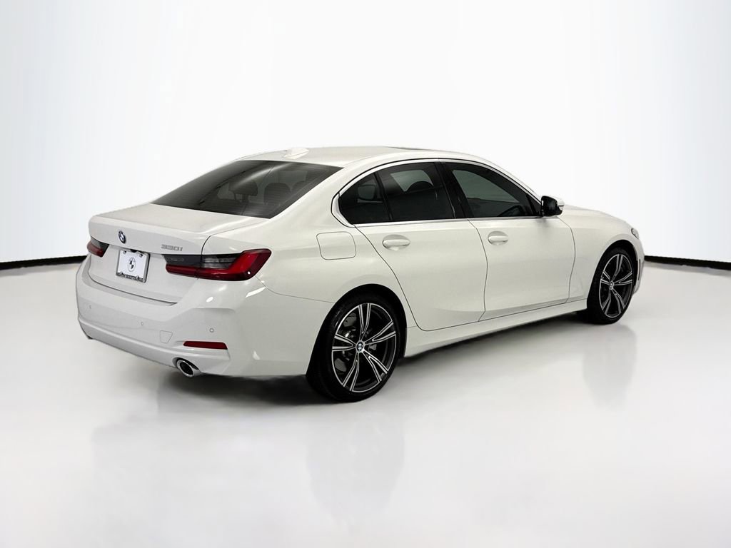 Certified 2024 BMW 330i Sedan w/ Convenience Package RWD image 5