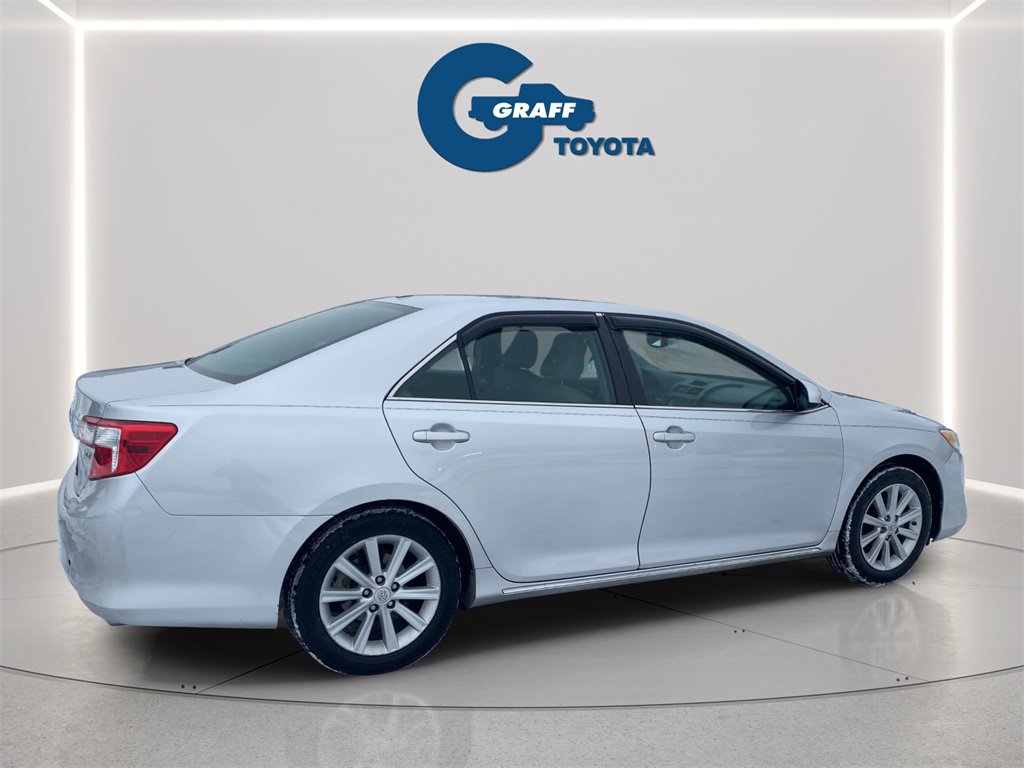 Used 2014 Toyota Camry XLE image 8