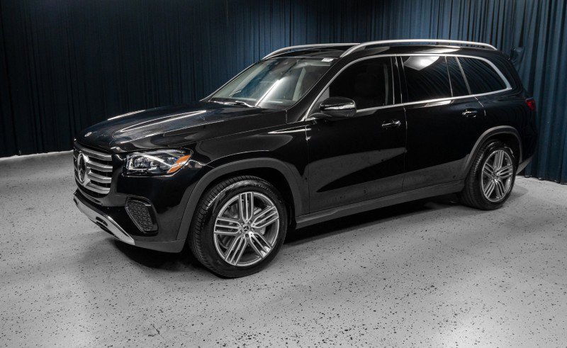 New 2026 Mercedes-Benz GLS 450 4MATIC image 1