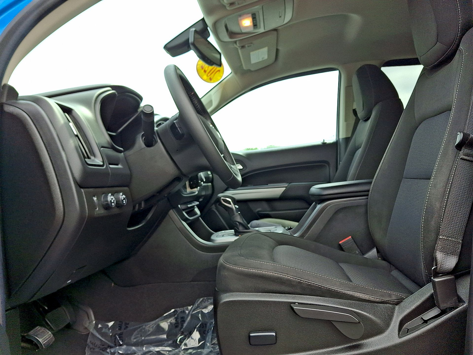 Used 2022 Chevrolet Colorado LT w/ LT Convenience Package AWD/4WD image 11
