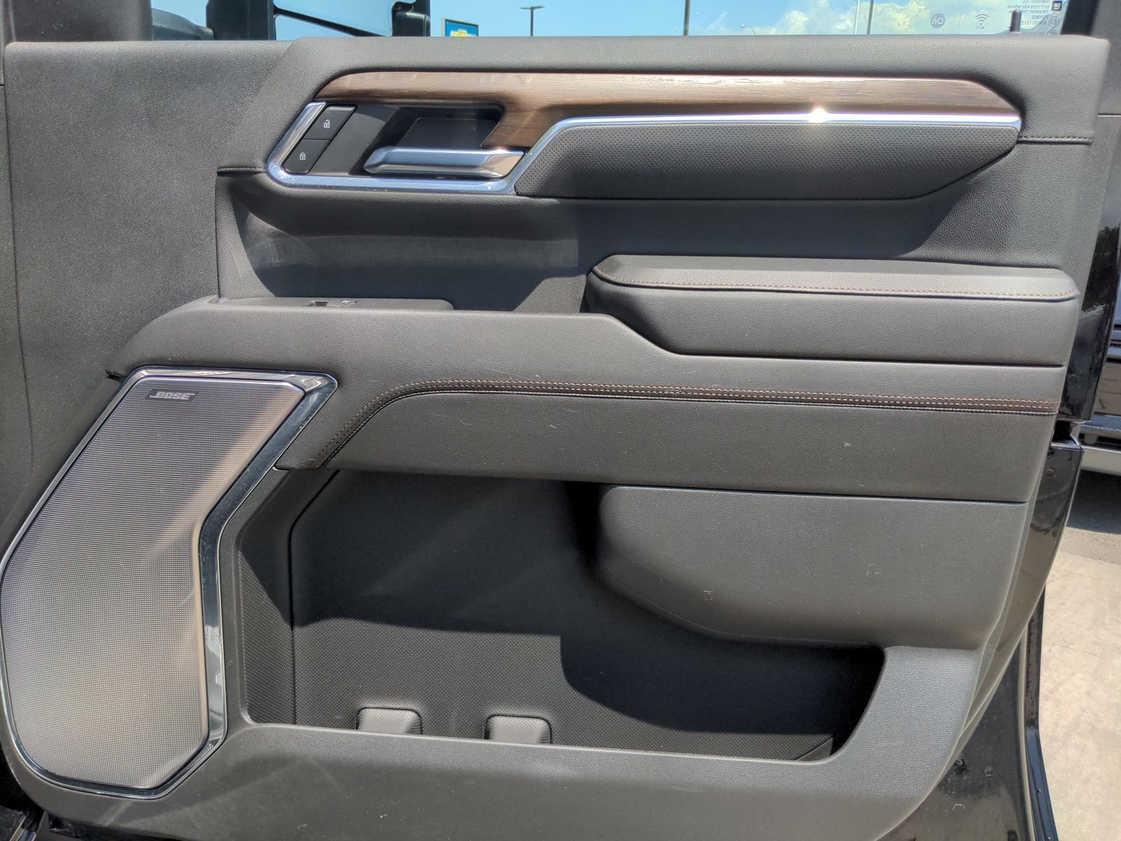 Used 2024 Chevrolet Silverado 2500 High Country w/ High Country Premium Package image 29