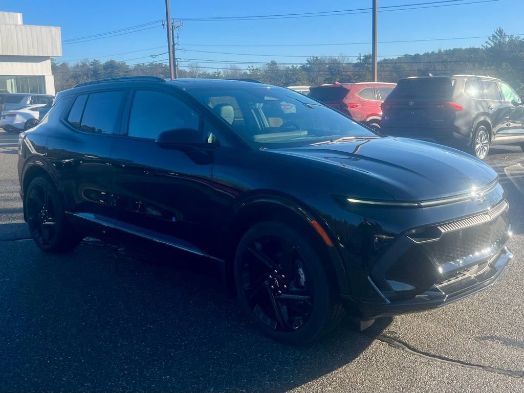 New 2025 Chevrolet Equinox EV RS w/ Active Safety Package 3 image 7