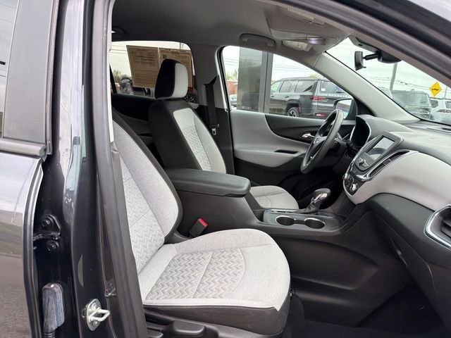 Used 2022 Chevrolet Equinox LS w/ LS Convenience Package FWD image 36
