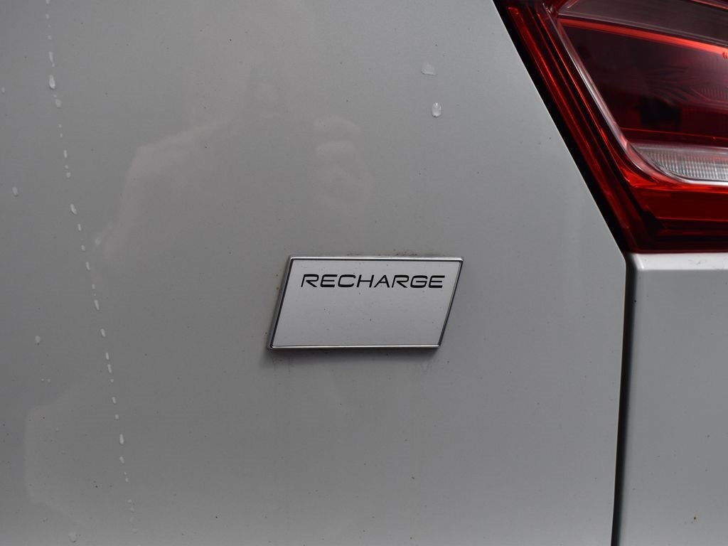 Used 2024 Volvo XC40 Recharge Plus w/ Protection Package Premier image 8
