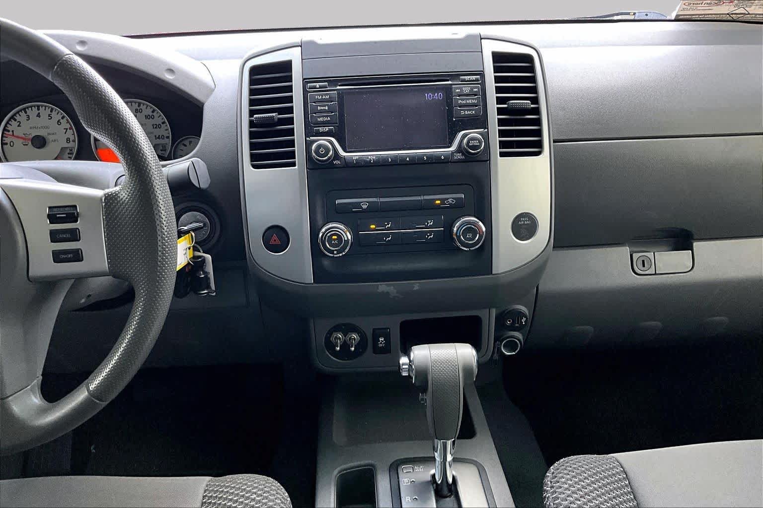 Used 2018 Nissan Frontier SV RWD image 7