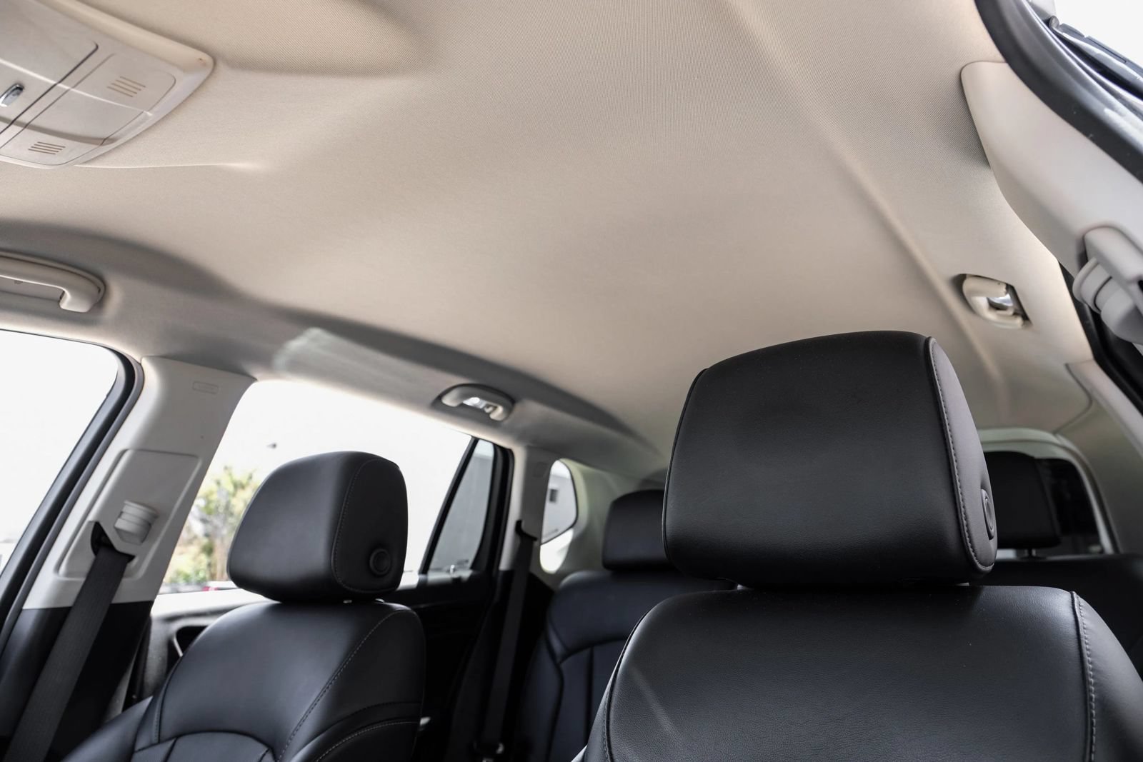 Used 2020 Buick Envision Essence AWD/4WD image 28