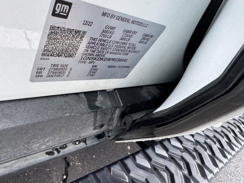 Used 2023 Chevrolet Suburban Z71 w/ Luxury Package image 28