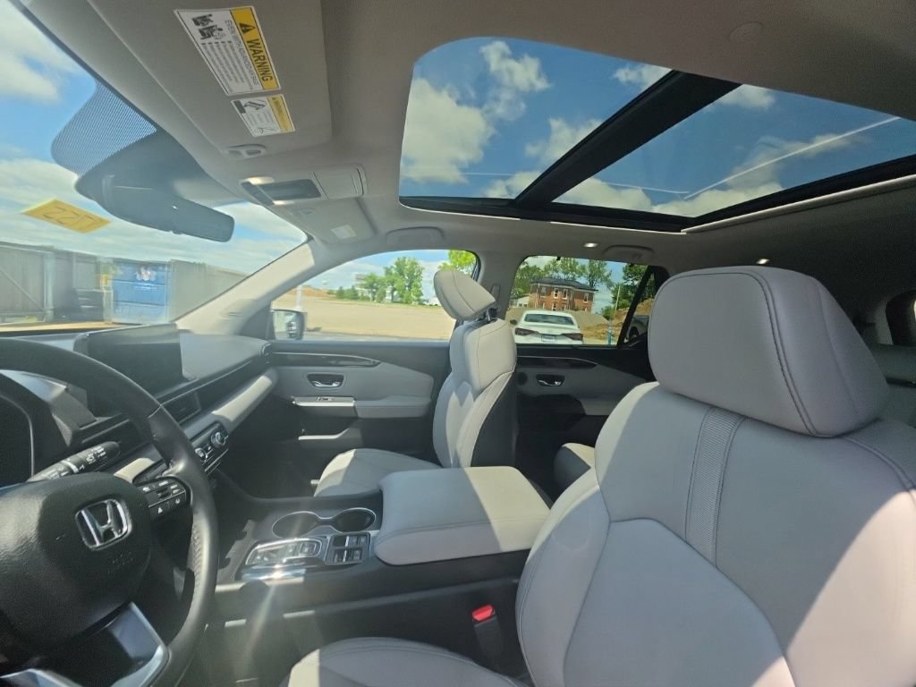 Certified 2023 Honda Pilot Touring image 15