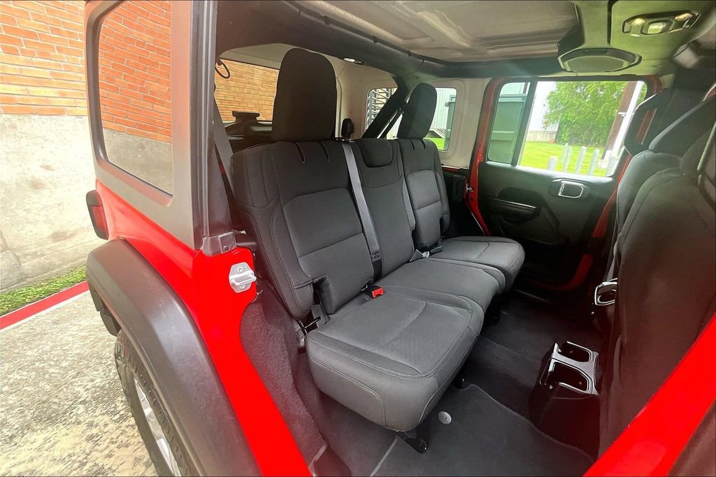Used 2019 Jeep Wrangler Unlimited Sport S AWD/4WD image 38