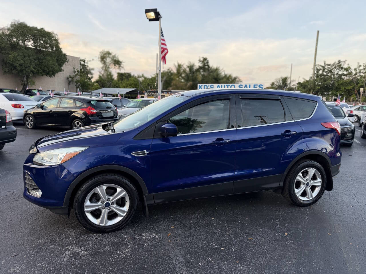 Used 2015 Ford Escape SE image 4