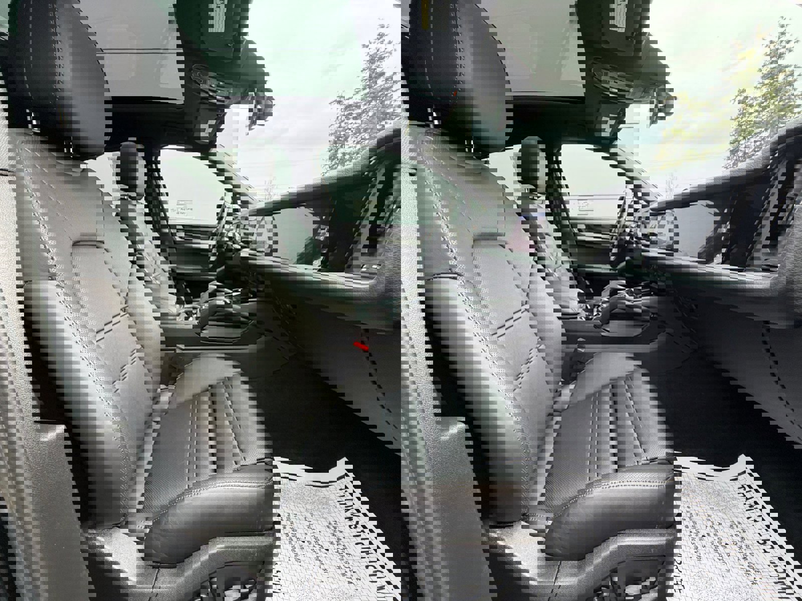 Used 2024 Porsche Cayenne Coupe image 23