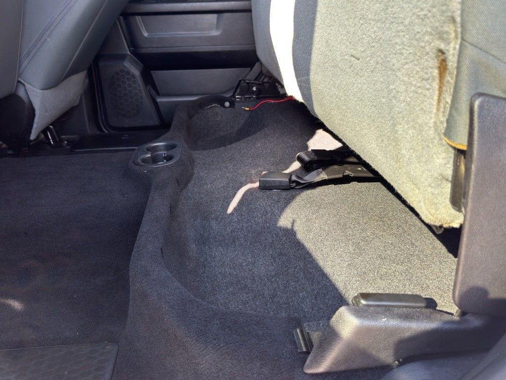 Used 2018 RAM 2500 Tradesman w/ Chrome Appearance Group image 16
