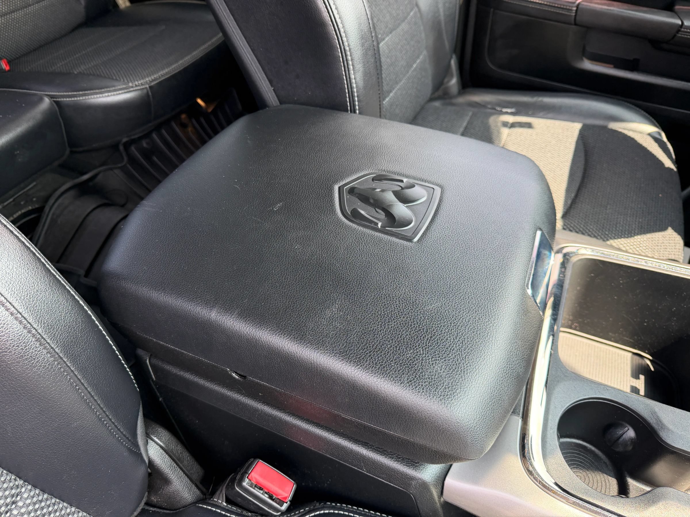Used 2018 RAM 2500 Big Horn w/ Sport Appearance Group AWD/4WD image 31