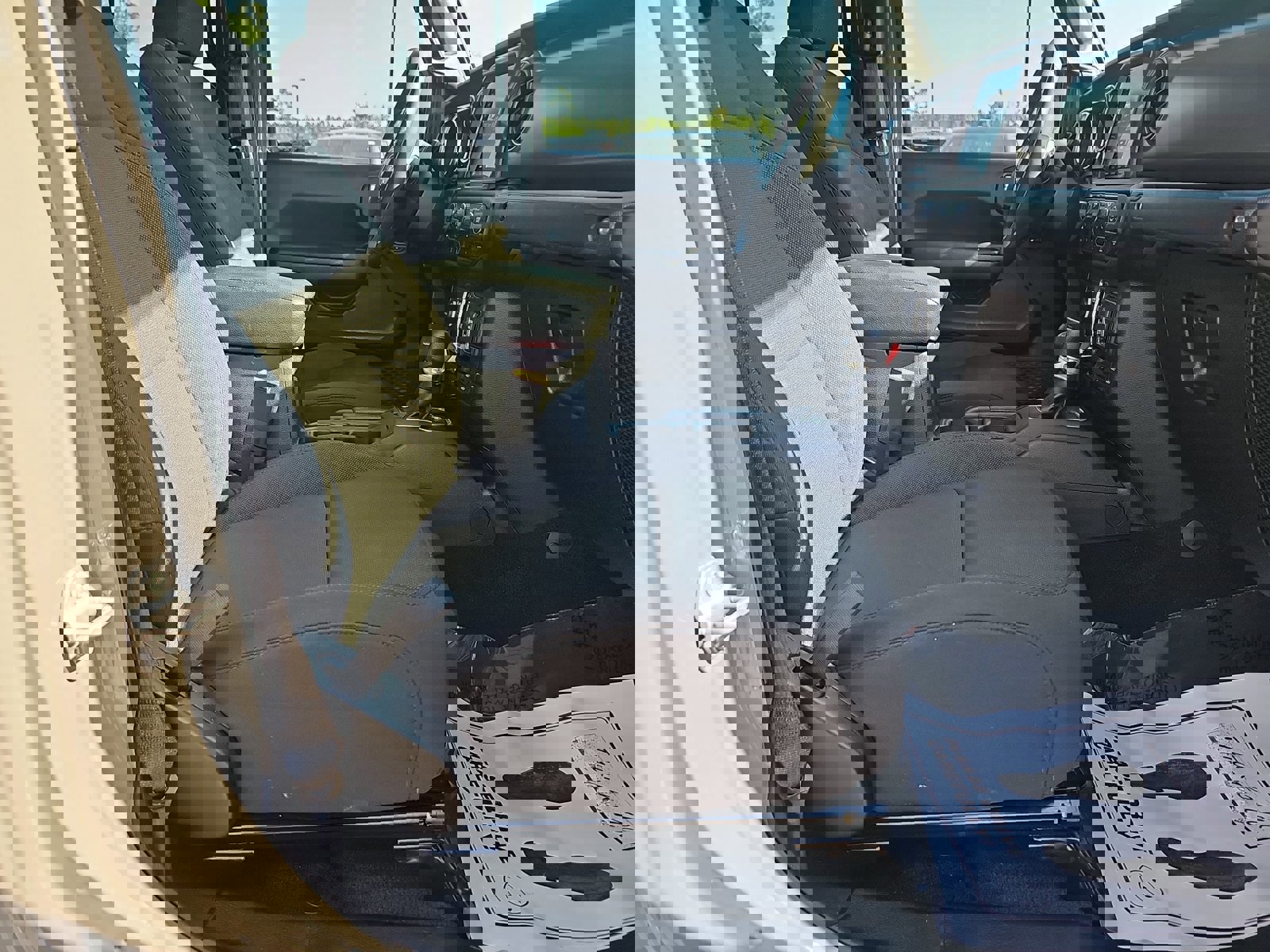 Used 2023 Jeep Gladiator Willys AWD/4WD image 10