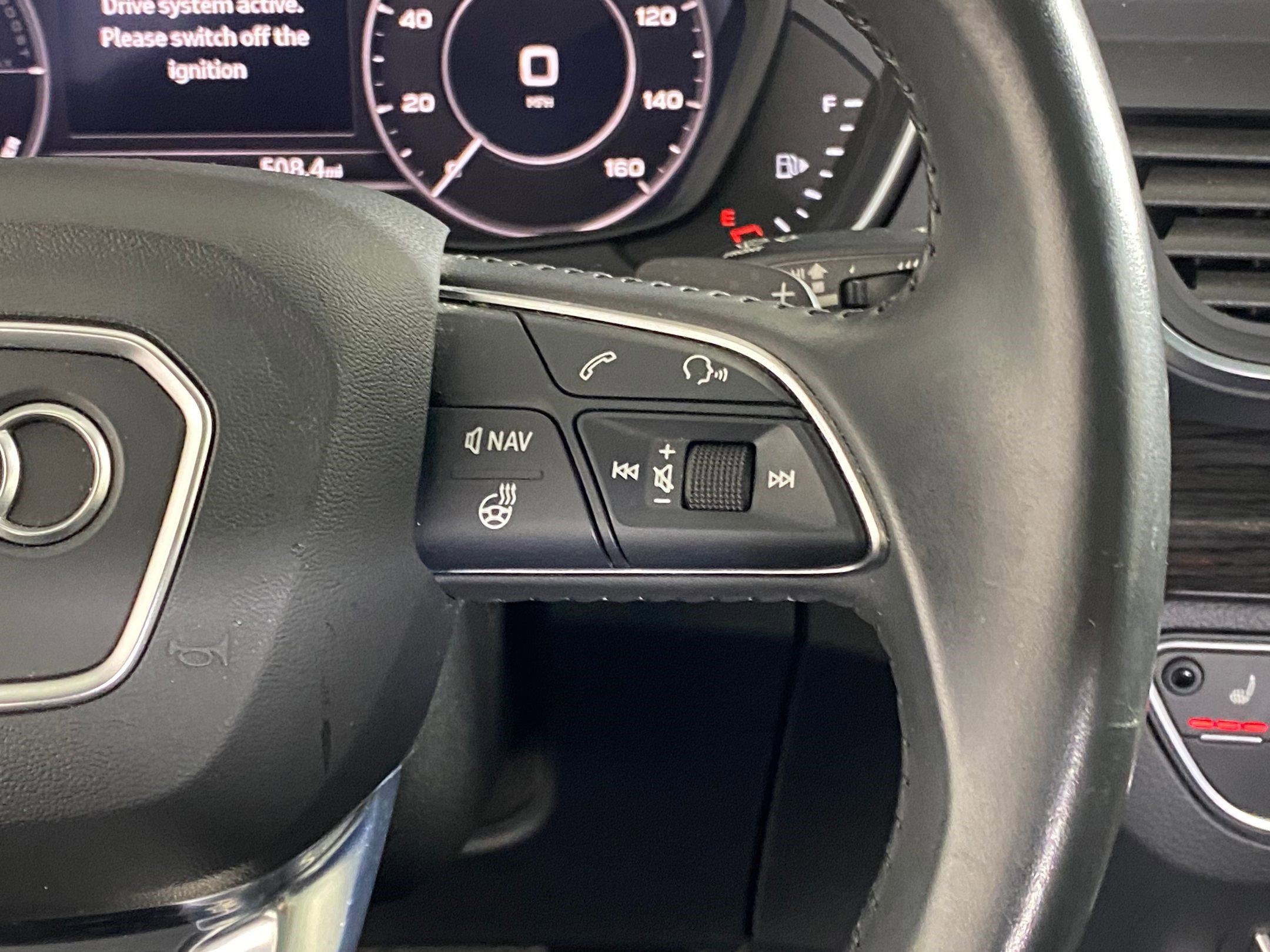 Used 2020 Audi Q5 e Prestige image 30