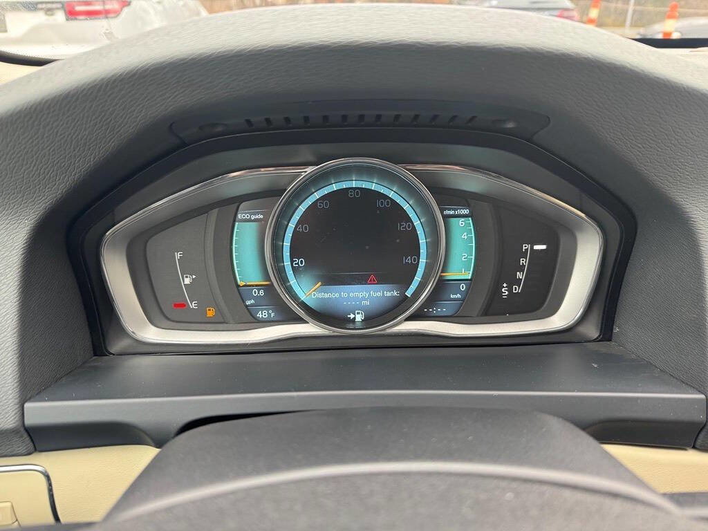 Used 2014 Volvo S60 T5 image 10