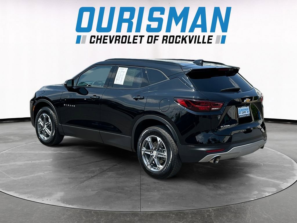 Used 2024 Chevrolet Blazer LT FWD image 4