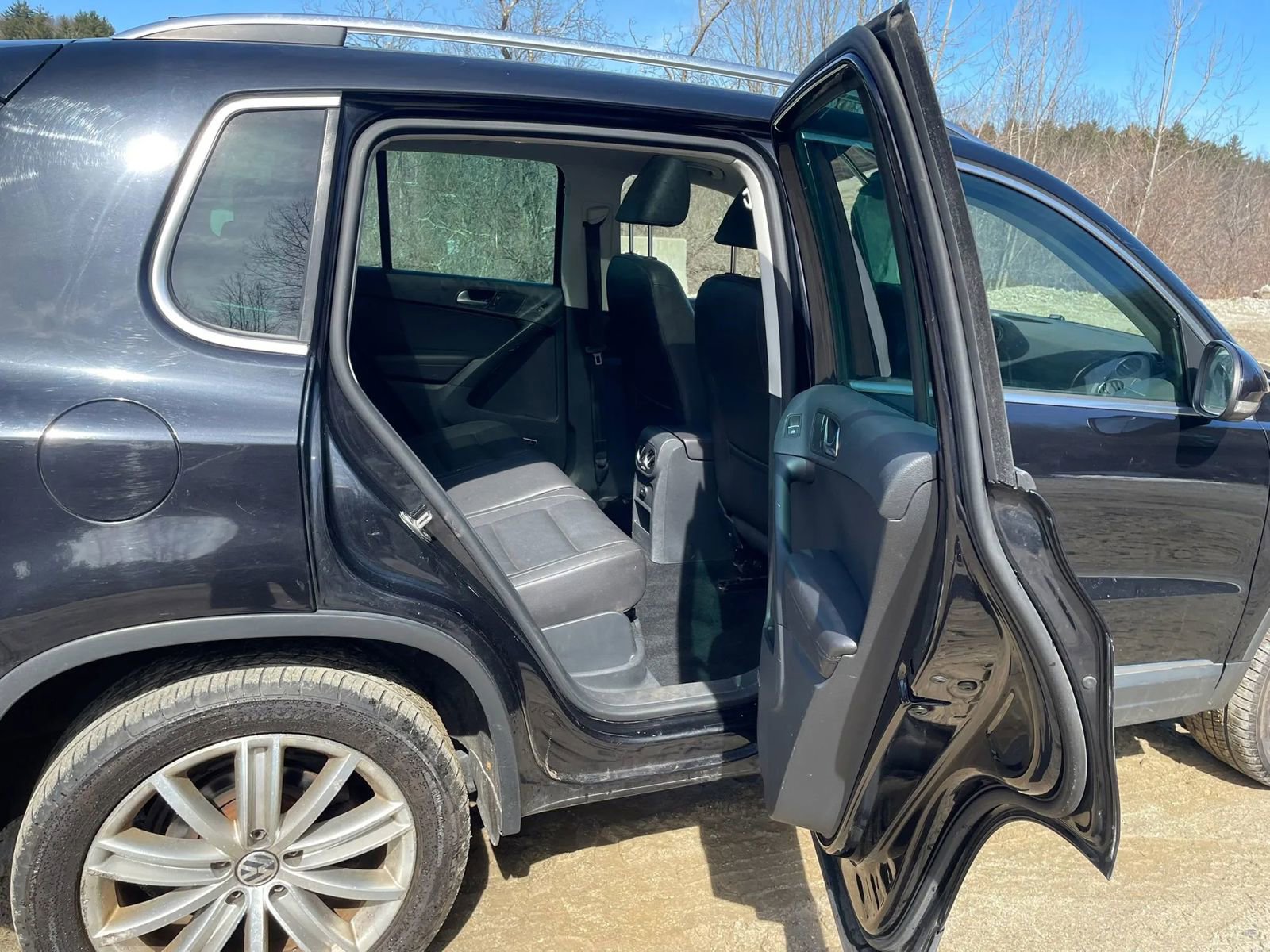 Used 2015 Volkswagen Tiguan SEL image 25