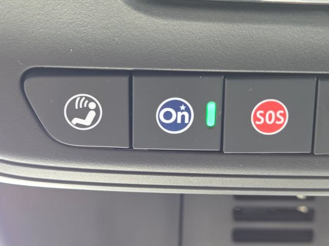 Used 2025 Chevrolet Traverse LT w/ LPO, Floor Liner Package FWD image 36