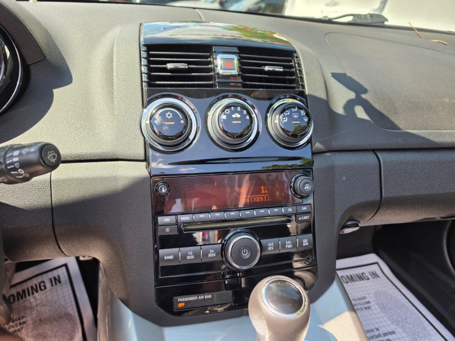 Used 2008 Saturn Sky w/ Premium Trim Package RWD image 17