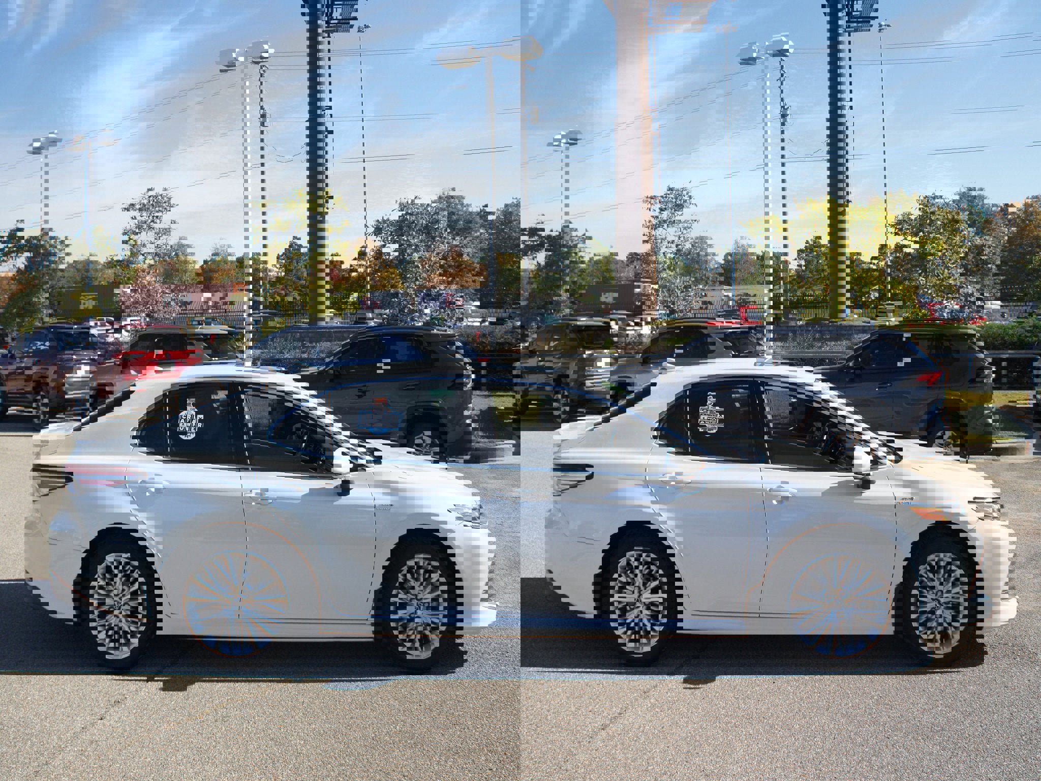 Used 2019 Toyota Camry XLE image 21