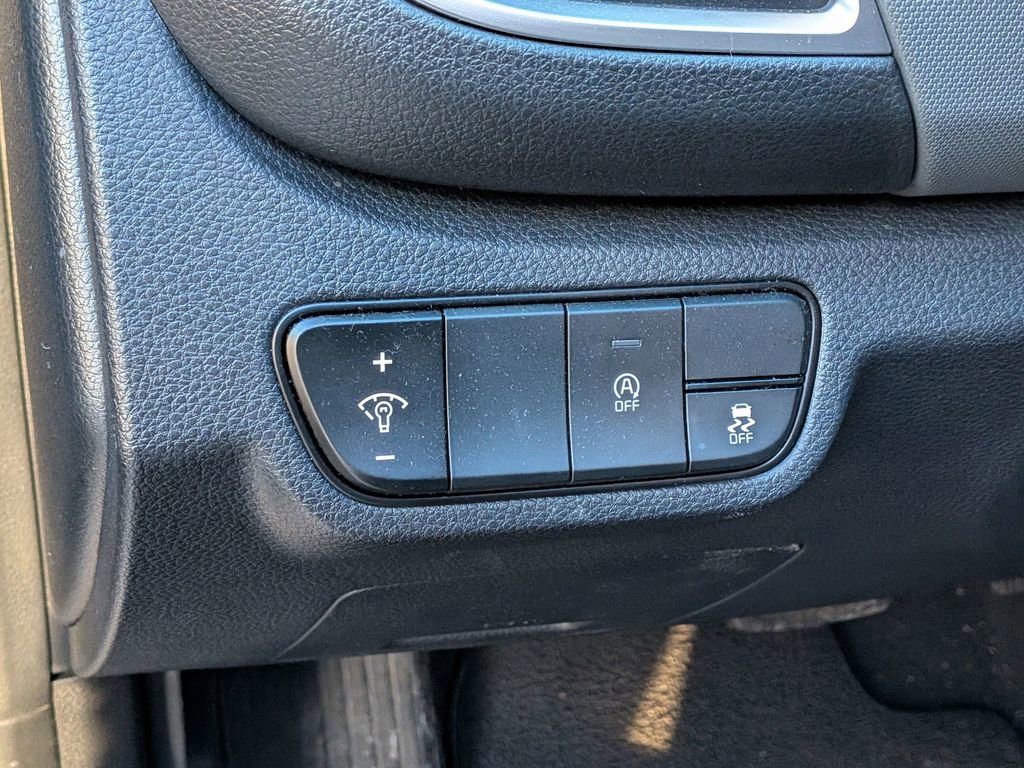 Certified 2025 Kia Seltos LX image 14