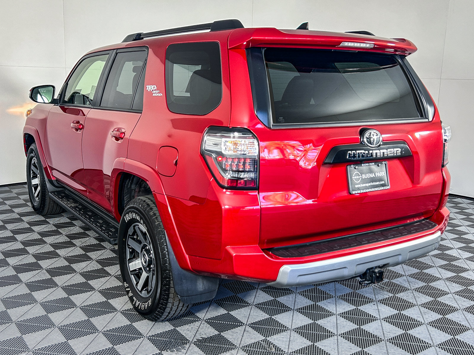 Used 2024 Toyota 4Runner TRD Off-Road Premium AWD/4WD image 6