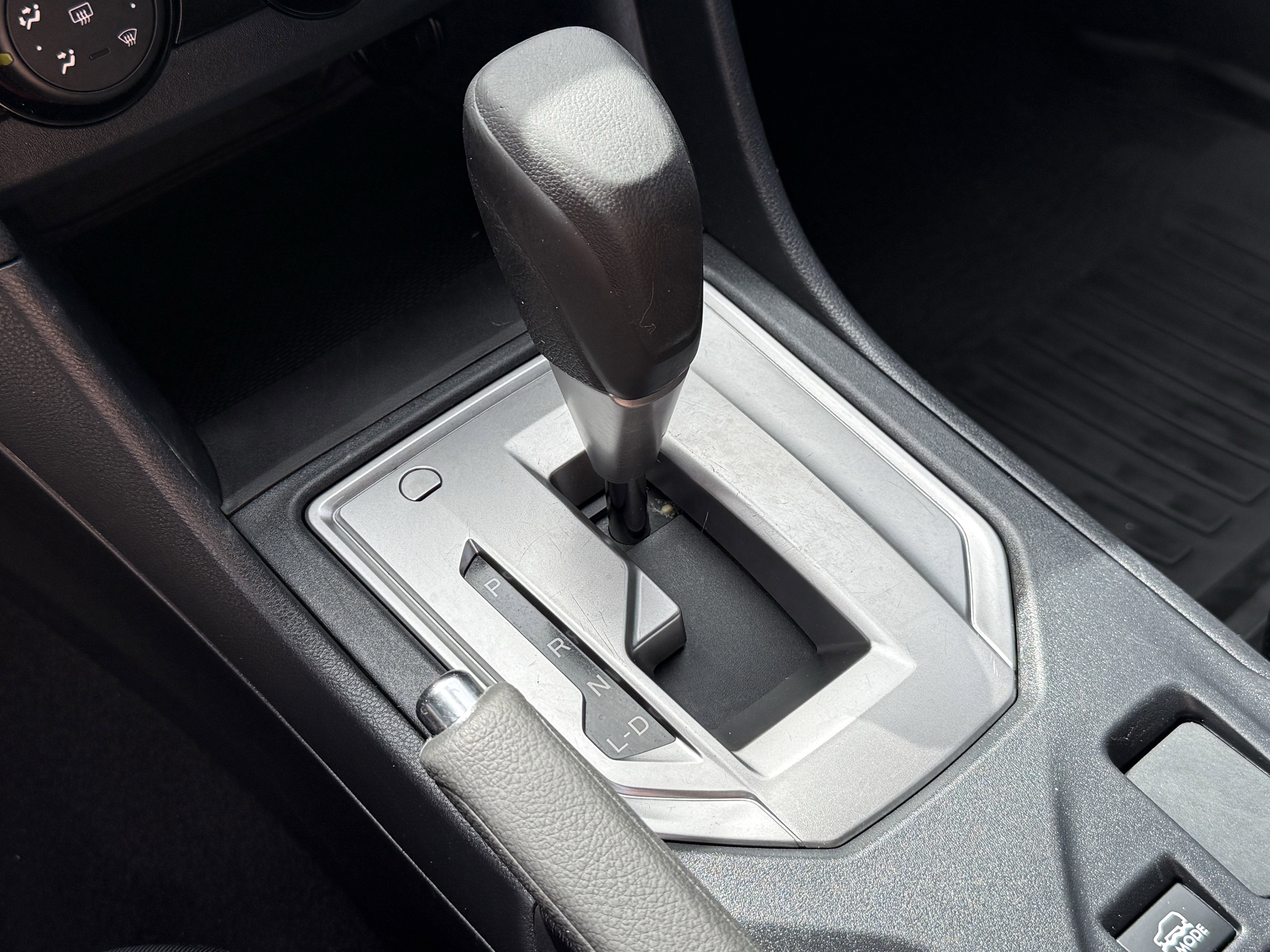 Used 2019 Subaru Crosstrek 2.0i w/ Eyesight System image 24