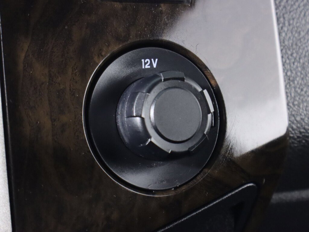 Used 2016 Ford F350 Platinum w/ Platinum Package AWD/4WD image 25