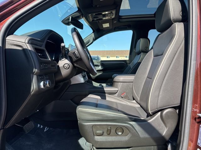 Used 2022 GMC Yukon XL SLT w/ SLT Premium Package AWD/4WD image 13