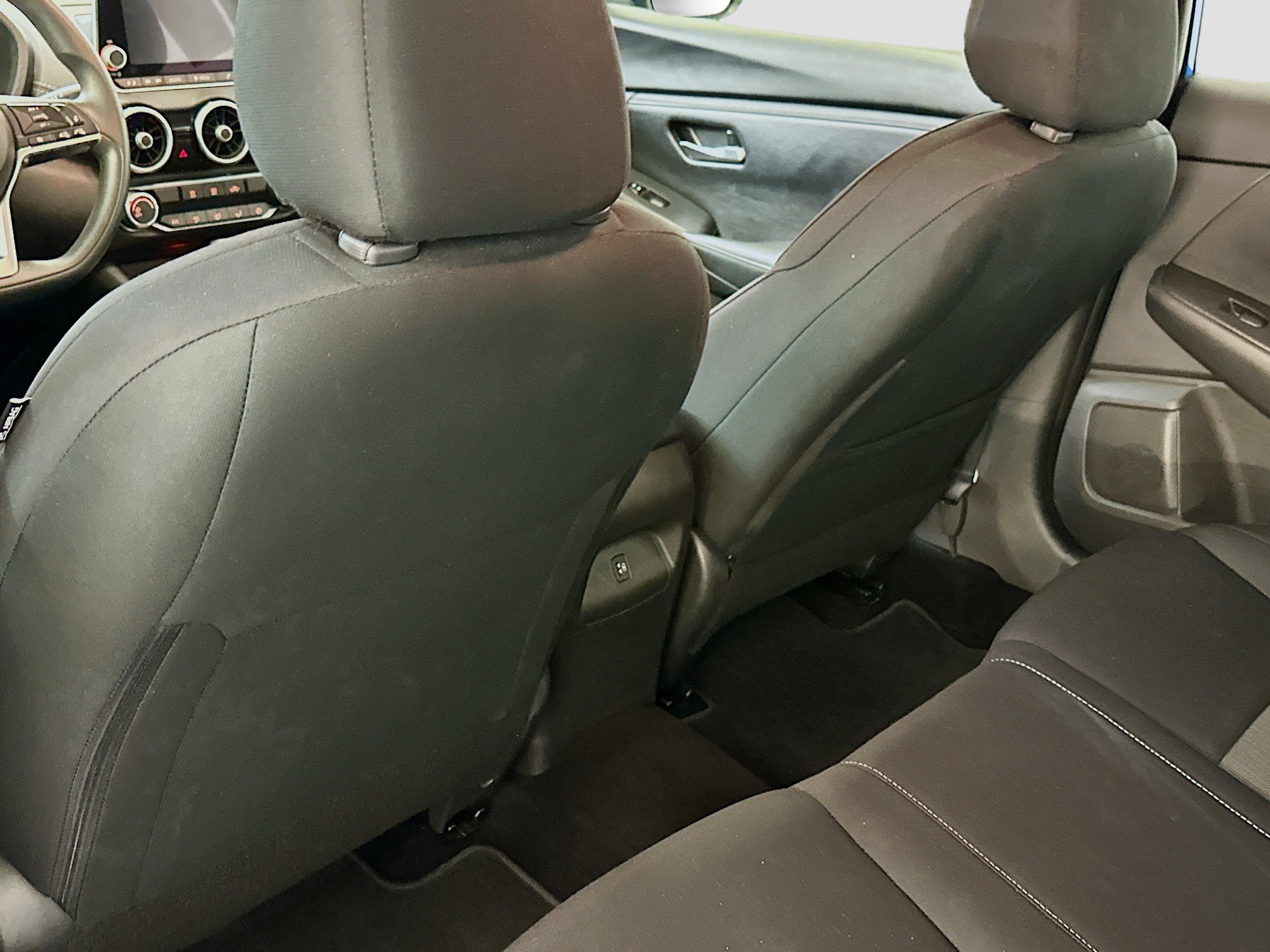 Used 2024 Nissan Sentra SV image 27