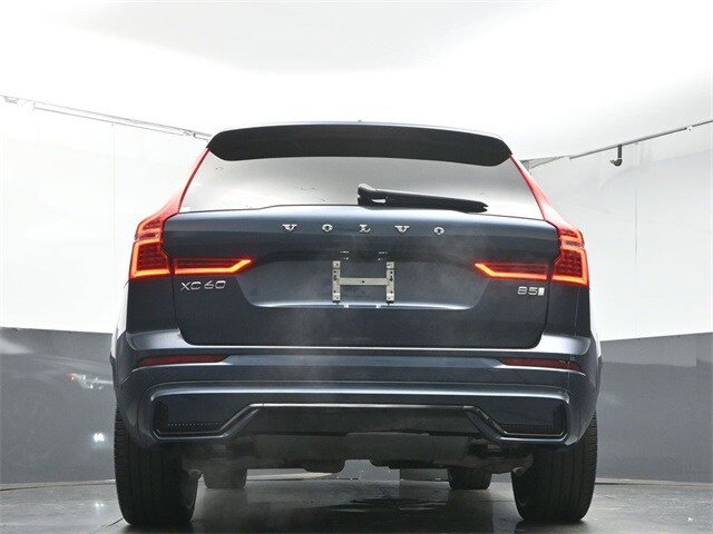Certified 2023 Volvo XC60 B5 Ultimate FWD image 38