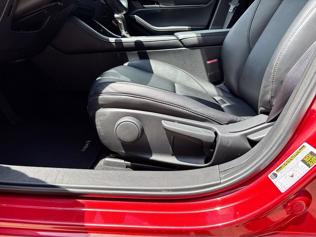 Certified 2025 MAZDA MAZDA3 s FWD image 19