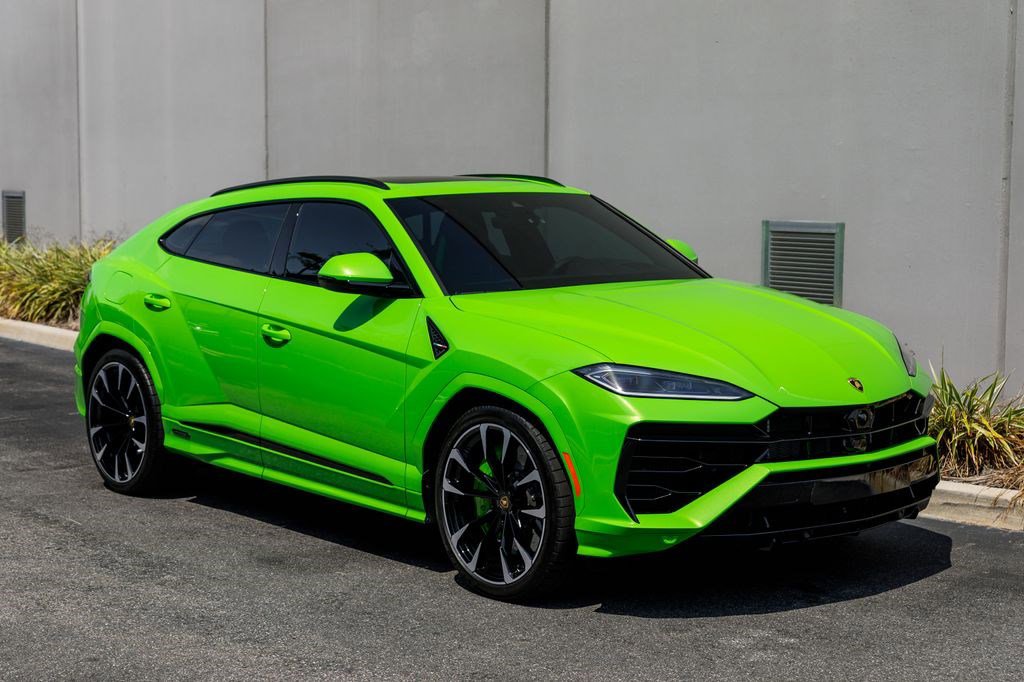 Used 2025 Lamborghini Urus SE image 7