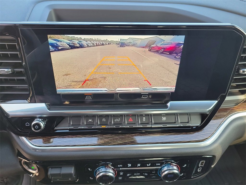 New 2025 GMC Sierra 1500 SLE image 32