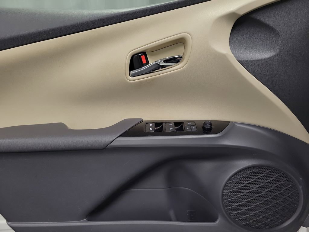 Used 2017 Toyota Prius Two image 22