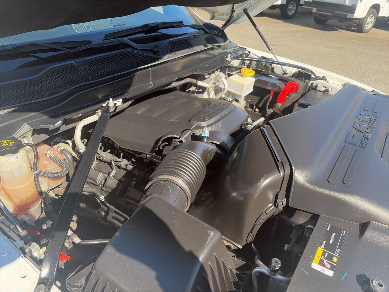 Used 2022 RAM 2500 Tradesman w/ Chrome Appearance Group RWD image 18