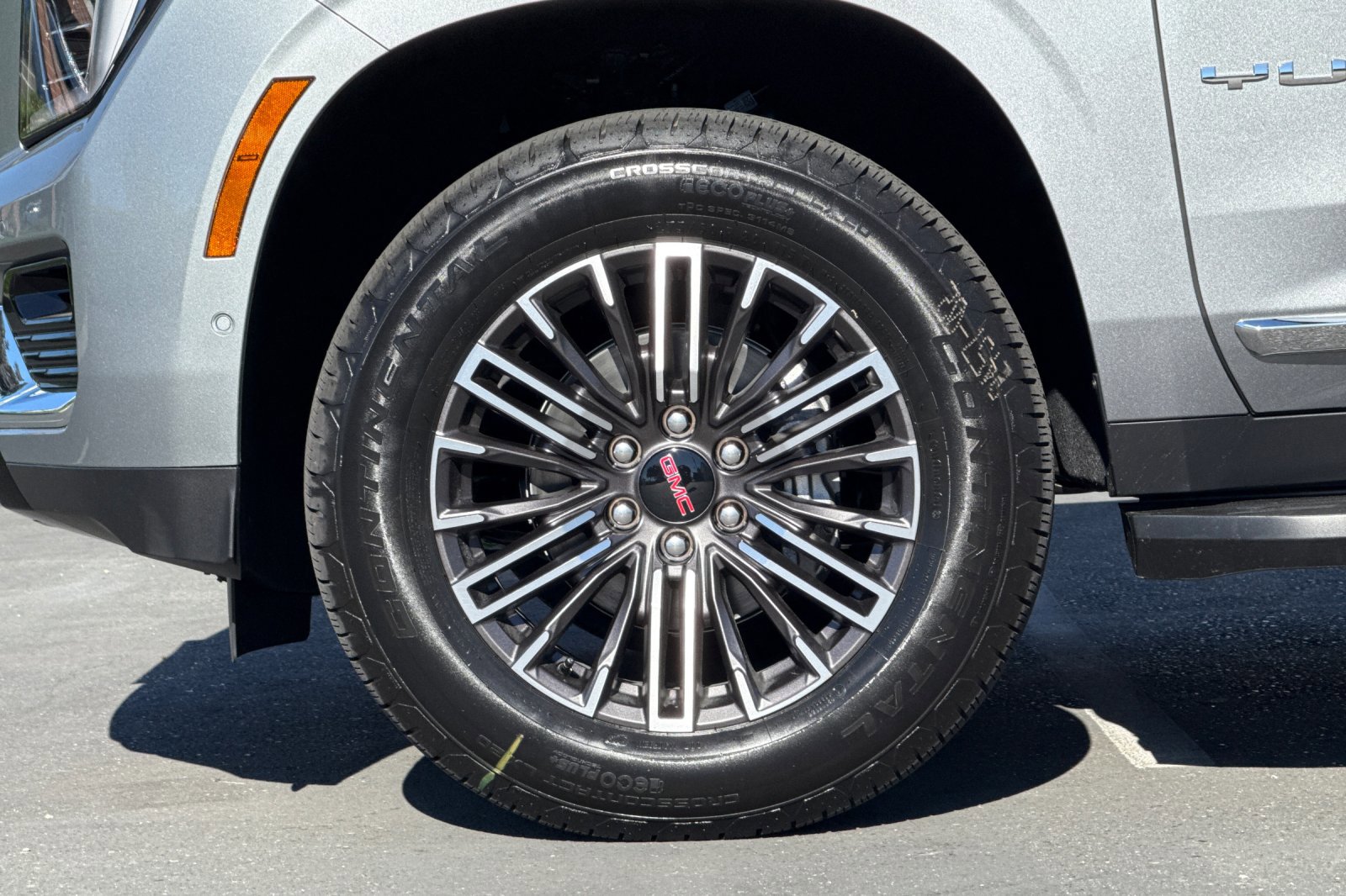 New 2026 GMC Yukon XL Elevation image 28