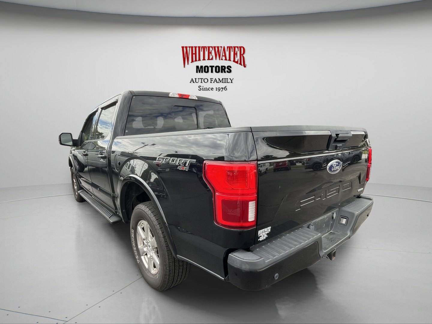 Used 2019 Ford F150 XLT w/ Equipment Group 302A Luxury AWD/4WD image 4