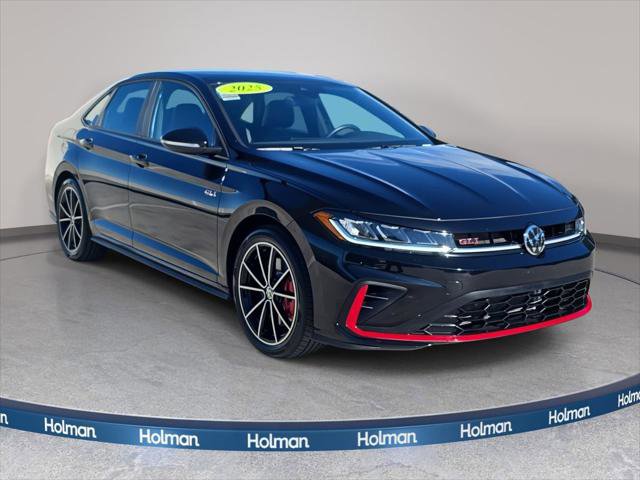 Used 2025 Volkswagen Jetta GLI Autobahn FWD image 4