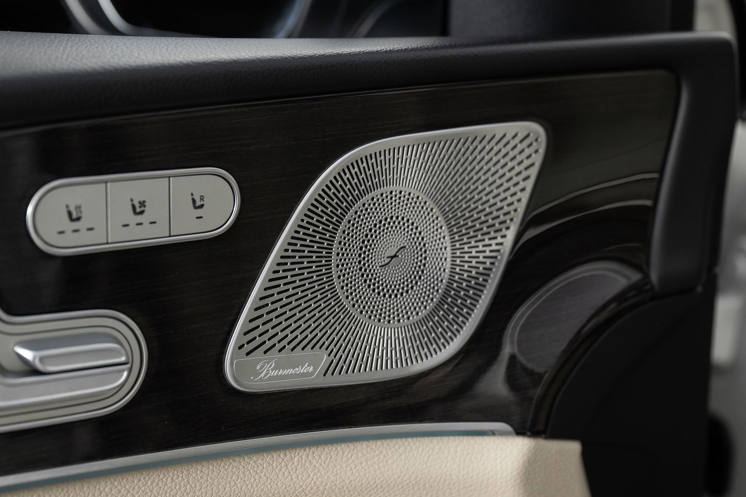 Used 2021 Mercedes-Benz GLS 450 4MATIC image 18
