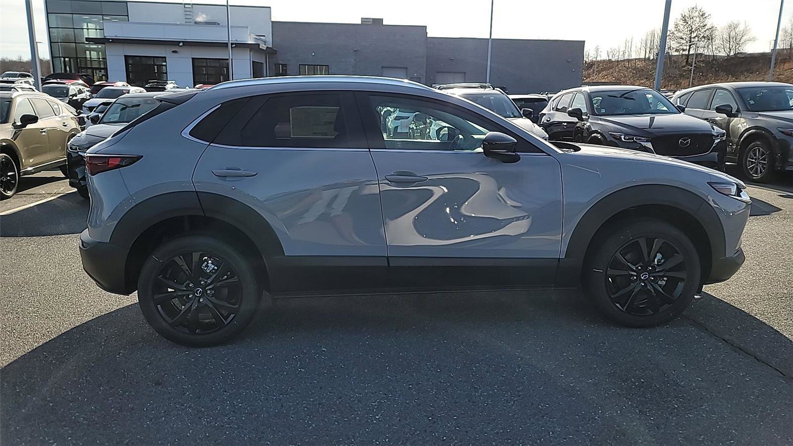 New 2025 MAZDA CX-30 AWD 2.5 S w/ Select Sport Pkg image 2