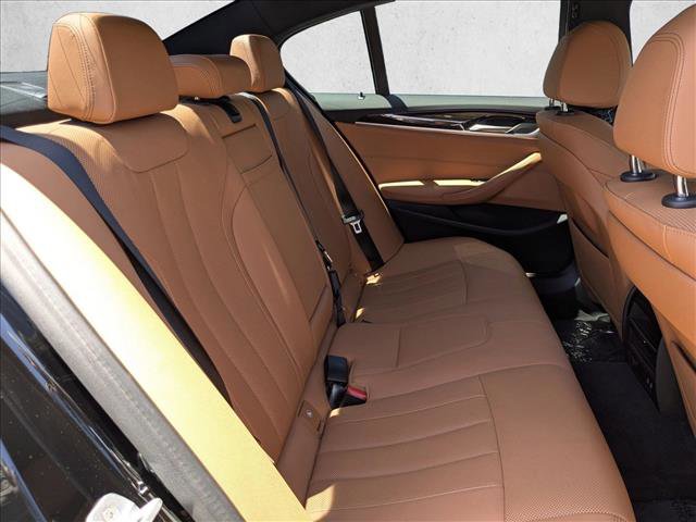 Used 2021 BMW 530i w/ Convenience Package RWD image 21