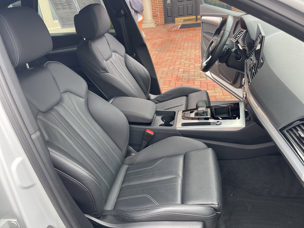 Used 2025 Audi Q5 2.0T Premium AWD/4WD image 30