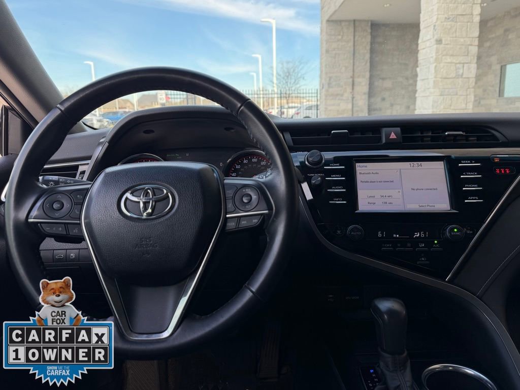 Used 2018 Toyota Camry XSE image 5