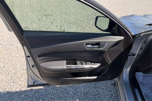 Used 2018 Acura TLX w/ Technology Package image 19
