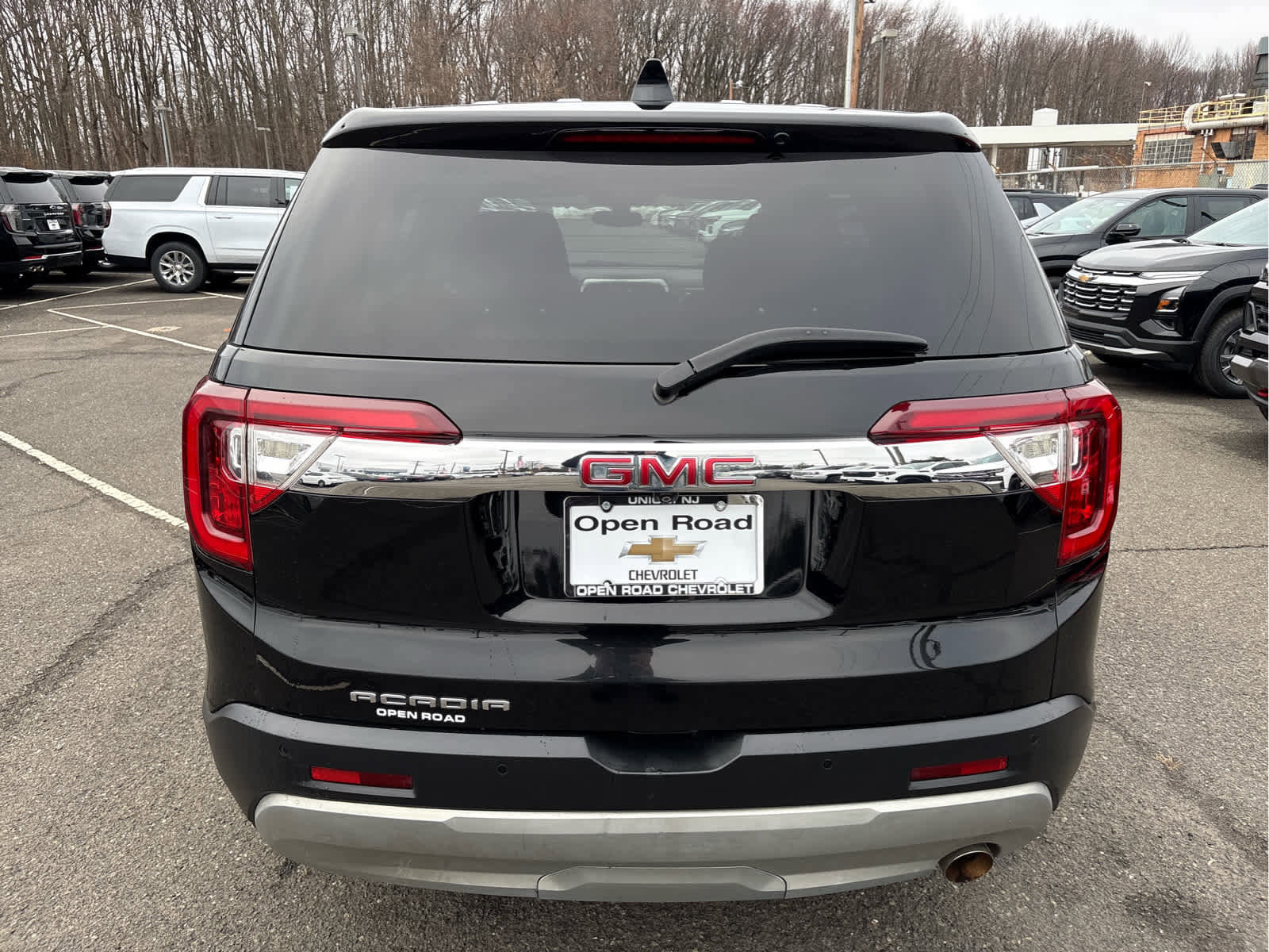 Used 2021 GMC Acadia SLE image 6