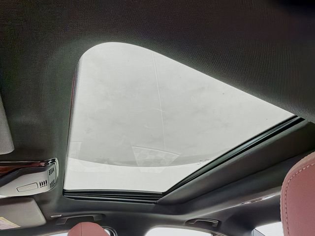 Used 2023 BMW 330i xDrive Sedan w/ Driving Assistance Package image 24