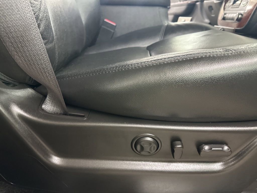 Used 2012 Chevrolet Tahoe LTZ image 21